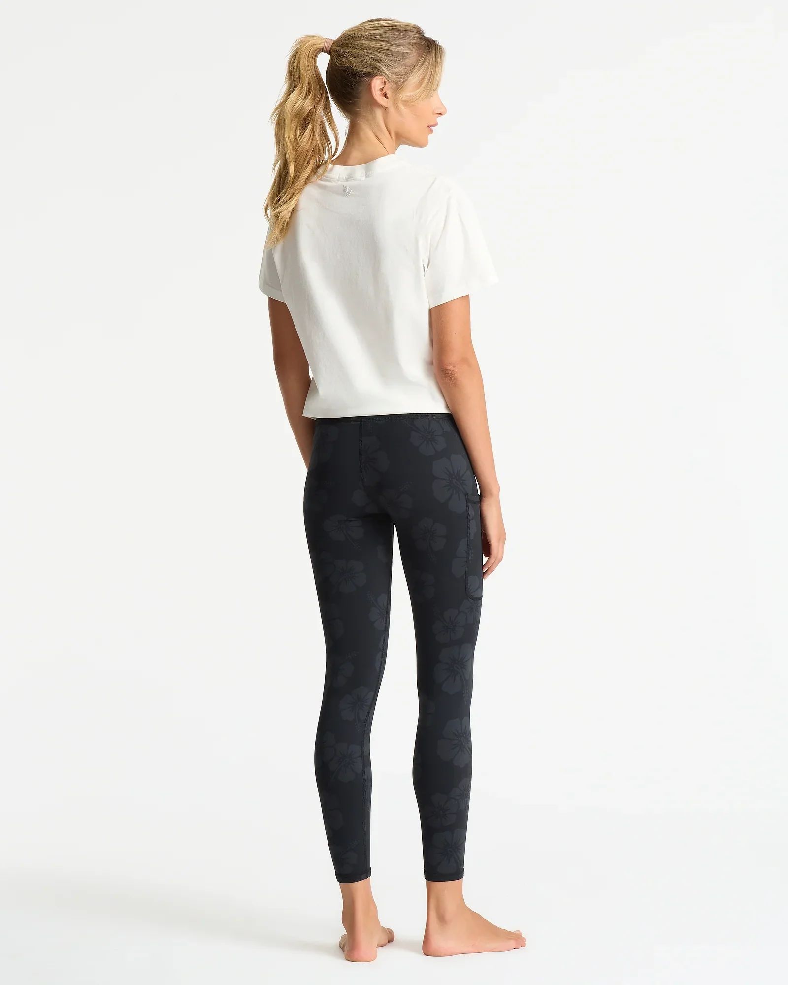 Everyday Legging - Tonal Hibiscus Black - Image 4